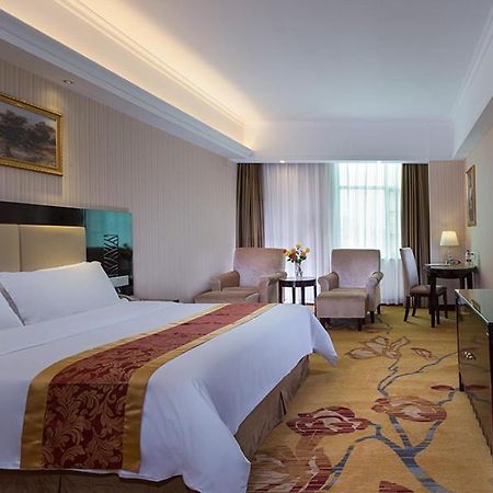 Vienna Hotel Baoan Liutang Xin'an  Ngoại thất bức ảnh