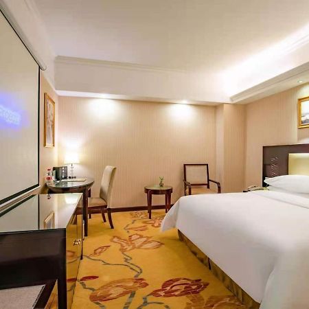 Vienna Hotel Baoan Liutang Xin'an  Ngoại thất bức ảnh