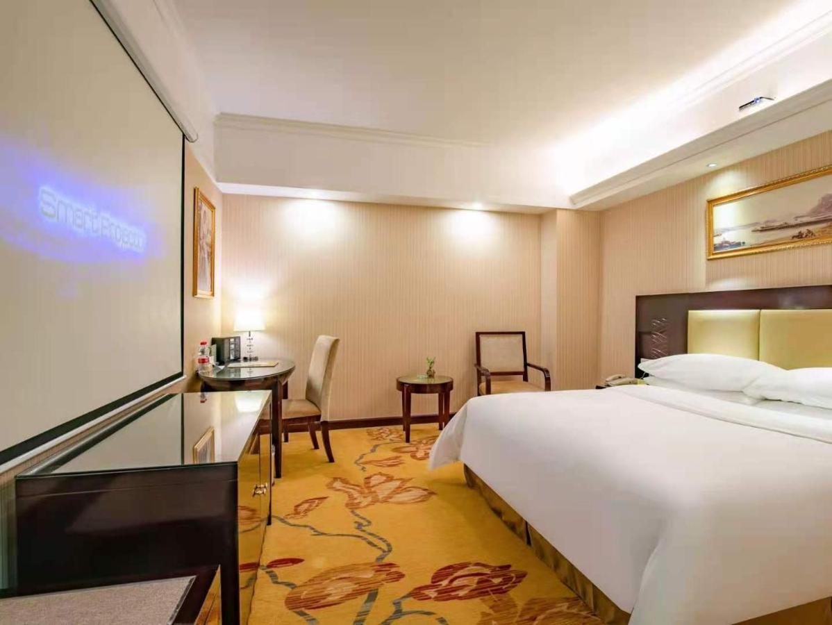 Vienna Hotel Baoan Liutang Xin'an  Ngoại thất bức ảnh